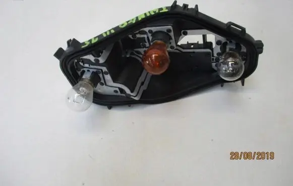 Renault Twingo III Tail light bulb cover holder 261A32193R