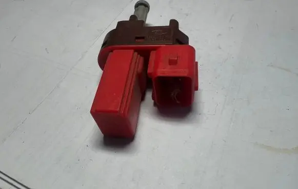 Ford Mondeo Mk III Brake pedal sensor switch 95BB7C534AC