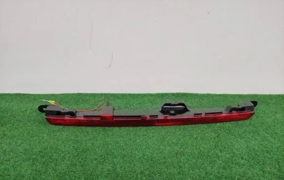 Mercedes-Benz GLA W156 Third/center stoplight A1569069600