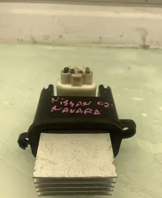 Nissan Navara D40 Heater blower motor/fan resistor VP3NEH19E624AA