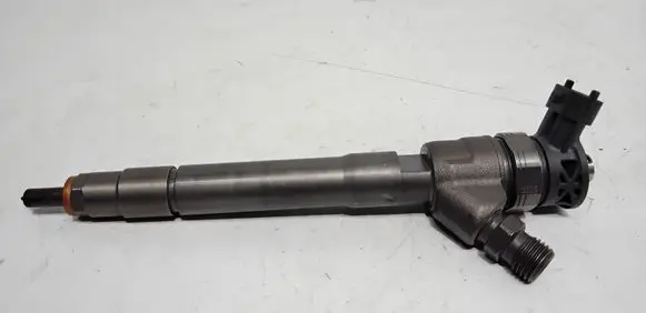 Opel Vivaro Fuel injector 0445110569 82ASCIE