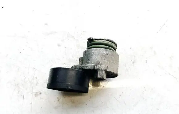 Mitsubishi Space Star Generator/alternator belt tensioner