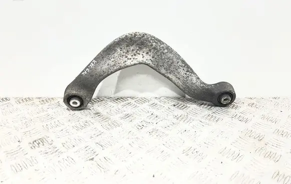 Rear control arm