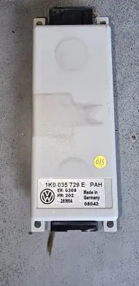 Volkswagen Touran I Phone control unit/module 1K0035729E