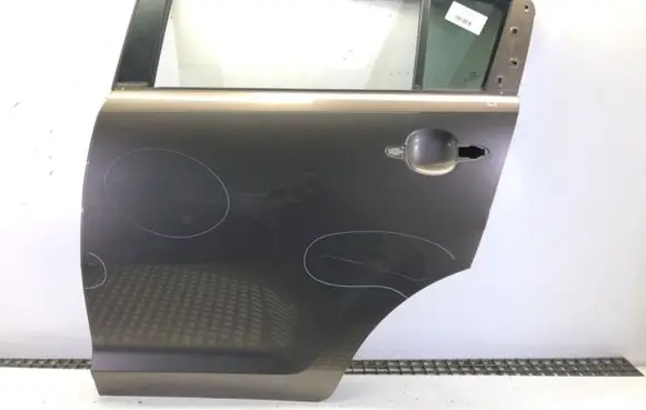 KIA Sportage Rear door