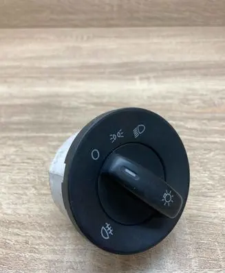 Skoda Octavia Mk2 (1Z) Light switch 1Z0941431B 74850046