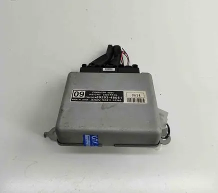 Lexus RX 450H Air suspension control unit module (rear) 16381110360 8929348051