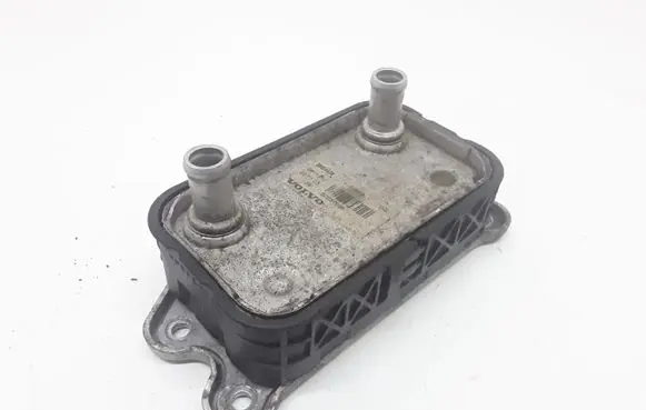 Volvo V50 Engine oil radiator 30637966