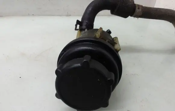 Ford S-MAX Power steering fluid tank/reservoir 6G913R700