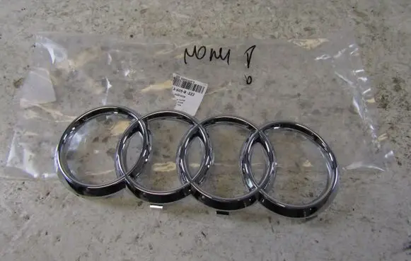 Audi TT TTS Mk2 Manufacturer badge logo/emblem 8J0853605B