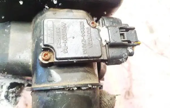 Peugeot 405 Mass air flow meter 2220427010 22204-27010