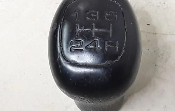 Opel Frontera B Gear lever shifter trim leather/knob