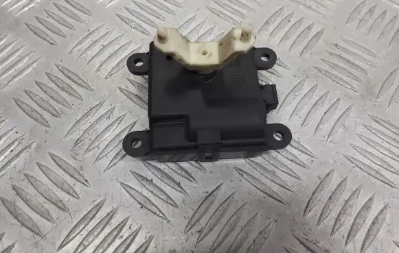 Nissan Primera Central body control module 3C270