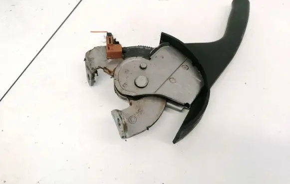 Handbrake/parking brake lever assembly