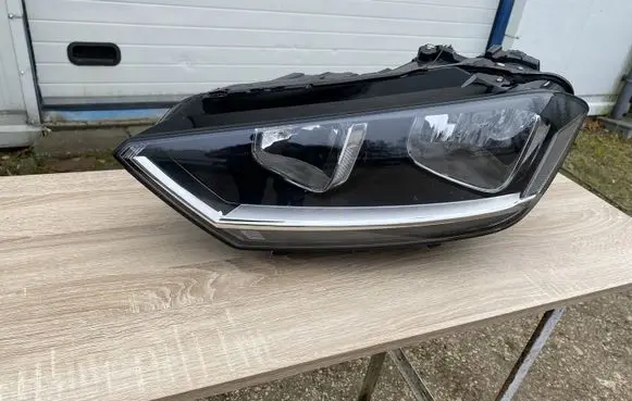 Volkswagen Golf Sportsvan Headlight/headlamp 517941005C