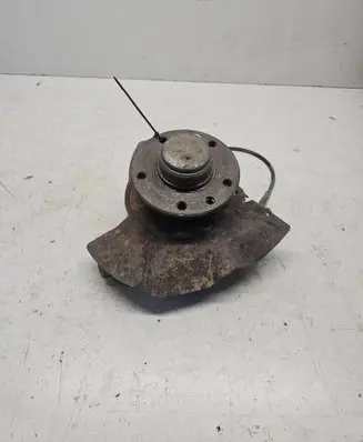 Opel Omega B2 Front wheel hub spindle knuckle 