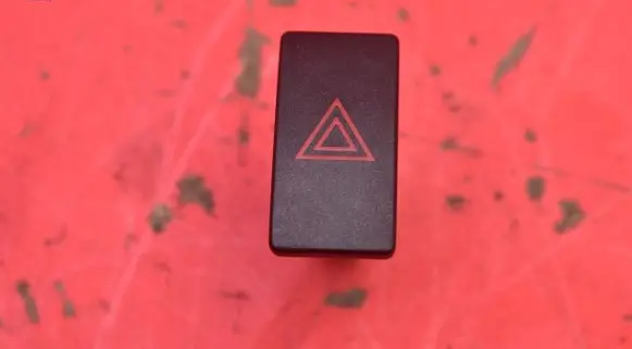 Toyota Avensis Verso Hazard light switch