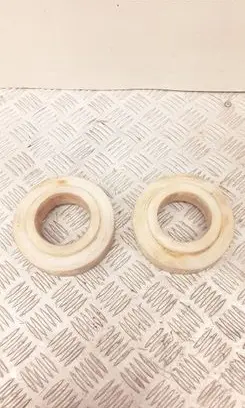 Toyota Land Cruiser (BJ70) Front coil spring rubber mount 