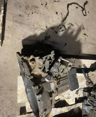 Hyundai Tucson JM Manual 5 speed gearbox M5GF2DDC4WD S614JE023704