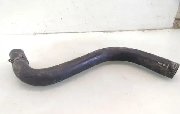 Jeep Grand Cherokee (WK) Engine coolant pipe/hose