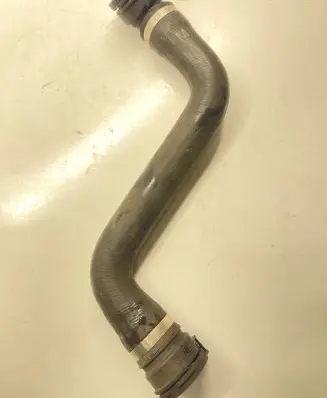 BMW 5 F10 F11 Engine coolant pipe/hose
