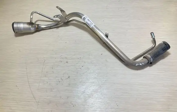 Fuel tank filler neck pipe