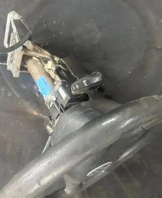 Volkswagen PASSAT B5 Steering wheel axle 3B0419502C
