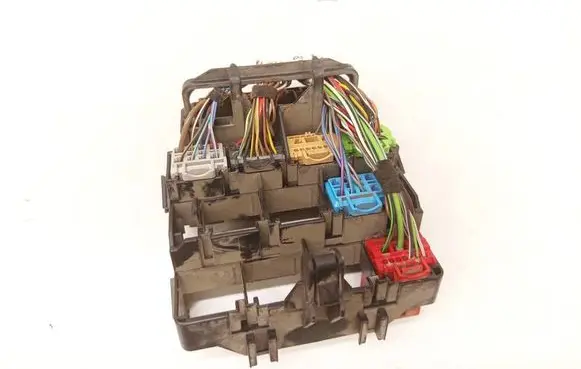 Audi A6 S6 C6 4F Fuse box set 4F0937545A