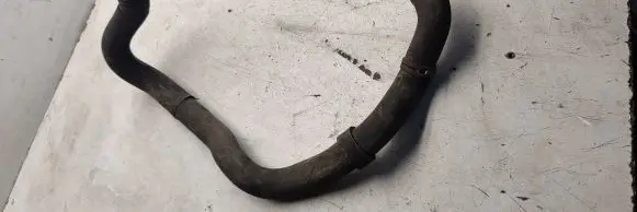 Engine coolant pipe/hose