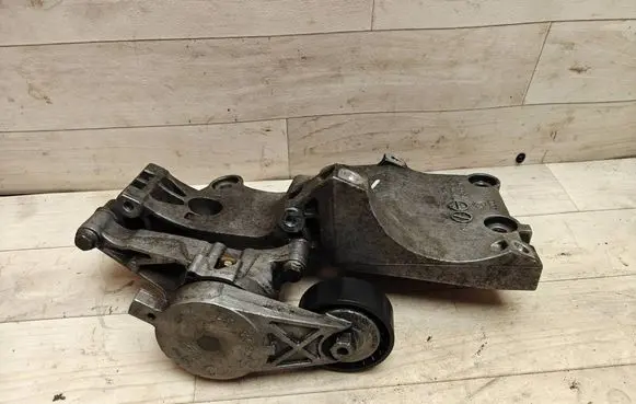 Volkswagen Touran I Generator/alternator bracket 038903143AF