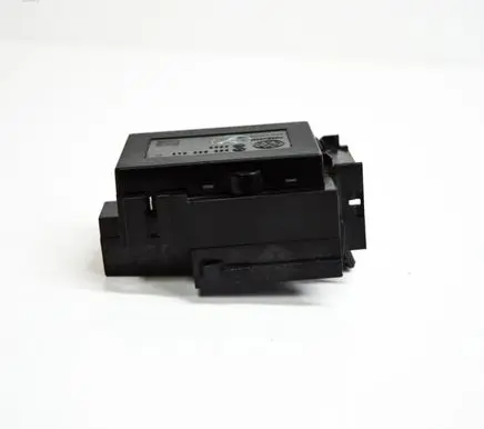 Volkswagen PASSAT B6 Ignition lock 3C0805843M