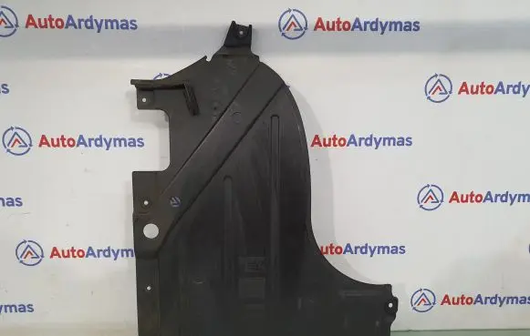 Center/middle under tray cover