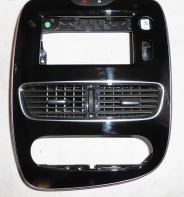 Renault Clio IV Dashboard center trim panel 682601204R