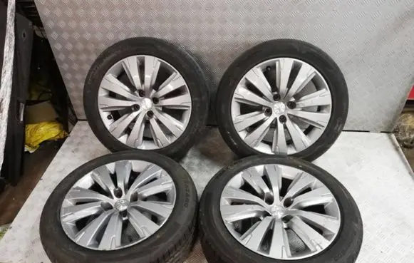 Peugeot 3008 I R17 alloy rim 