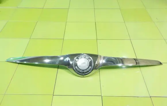 Skoda Fabia Mk2 (5J) Front bumper upper radiator grill XP218