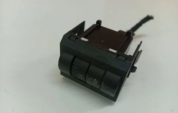 Skoda Fabia Mk2 (5J) Headlight level height control switch 5J0941333A