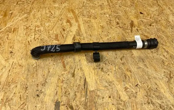 Land Rover Range Rover Evoque L551 Engine coolant pipe/hose K8D28B504AB