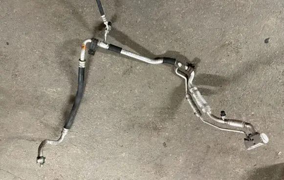 Hyundai i30 Air conditioning (A/C) pipe/hose 97775G4550