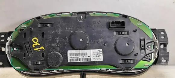 Dacia Sandero Speedometer (instrument cluster) 248102383R NS41737668J 000032639B