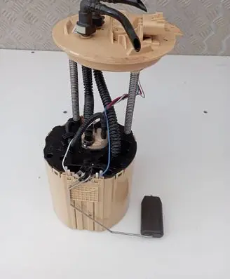 Opel Astra J In-tank fuel pump 13588662 13588627