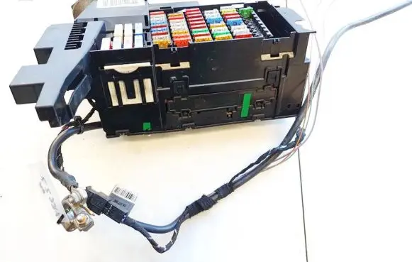 Mercedes-Benz B W245 Fuse box set 1695451740 40004334258