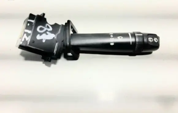 Volvo V70 Wiper control stalk 30768100