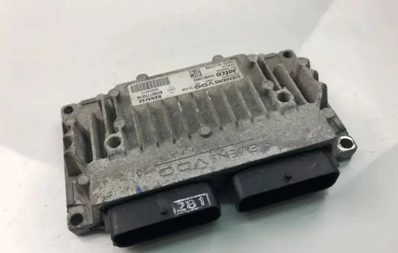 Renault Laguna III Engine control unit/module ECU 8200775316 8200723117