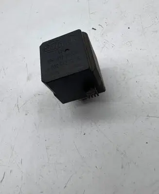 Mercedes-Benz GLK (X204) Other relay A0025427219 4RA00779113
