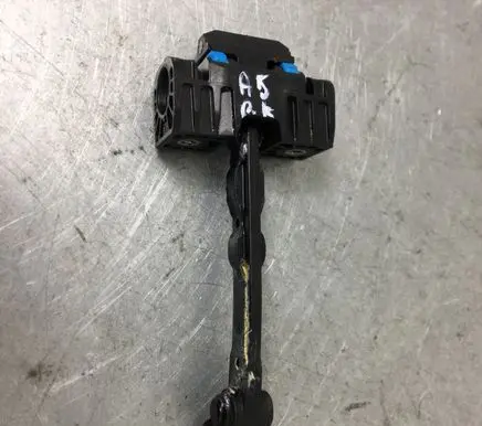 Audi A5 8T 8F Front door check strap stopper 8T0837249
