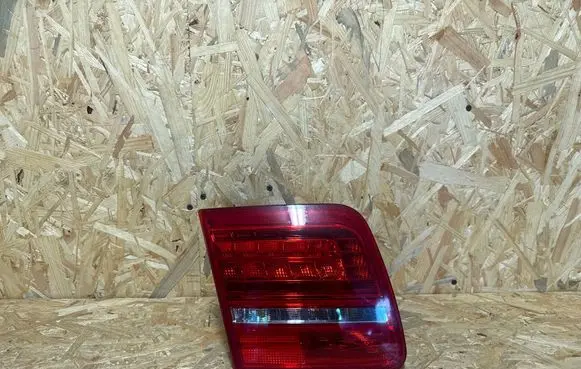 Audi A8 S8 D3 4E Tailgate rear/tail lights 4E0945093H 375501