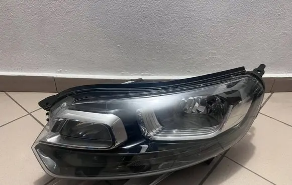 Citroen Jumpy Headlight/headlamp 9808567780