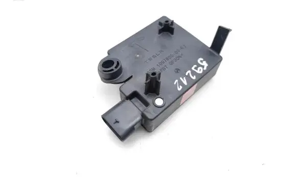 Tesla Model 3 Central body control module 109785500E