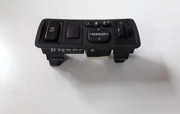 Toyota Avensis T250 Wing mirror switch 183575