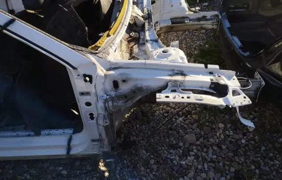 Front quarter panel